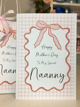 Load image into Gallery viewer, Gingham Frame Card
