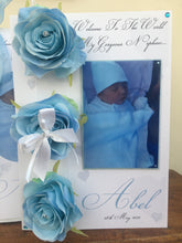 Load image into Gallery viewer, Artificial Rose Luxury Photo Card with Blue Hearts
